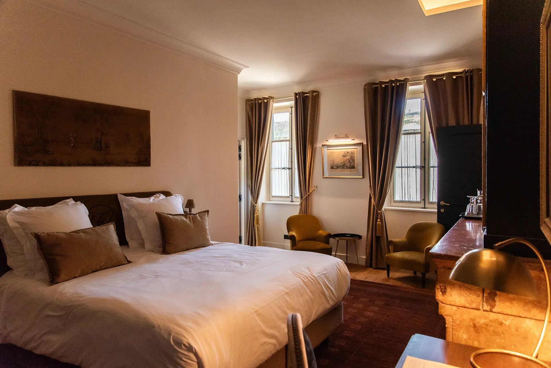 Chambres Grande ÉLEGANCE, Chambre Nuits Saint Georges , Hôtel Villa alexandre, Hôtel et restaurant de charme en Beaujolais, au cœur des vignes